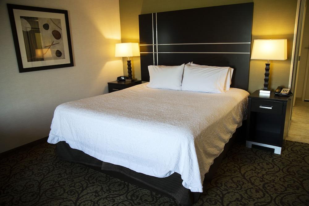 Hampton Inn & Suites Sharon