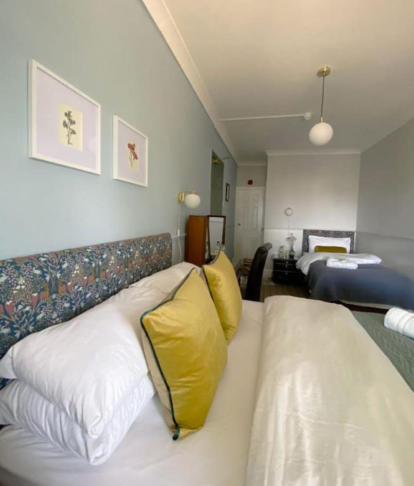 The Emsworth B&B Hotel