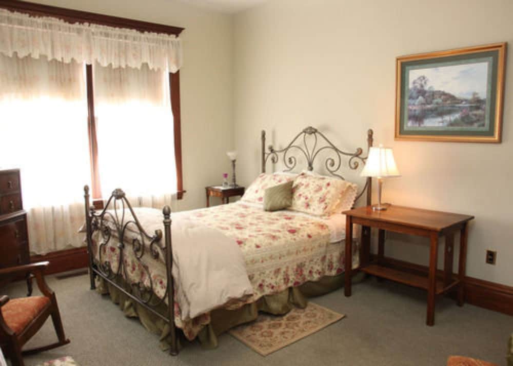 The Decker House Bed & Breakfast