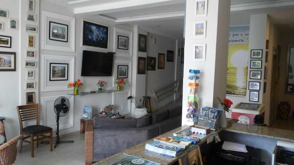 Vila Alaide Praia Hotel