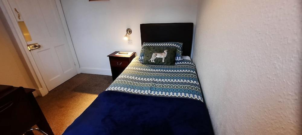 Colebrook Guest House