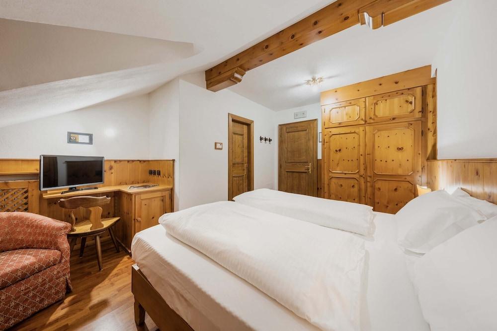 Franceschi Park Hotel