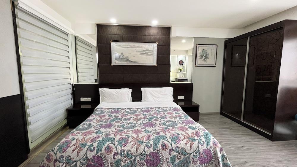 Kaibin Apartment Nanjing University branch