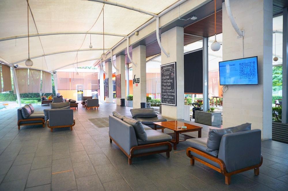 HARRIS Hotel Sentul City Bogor