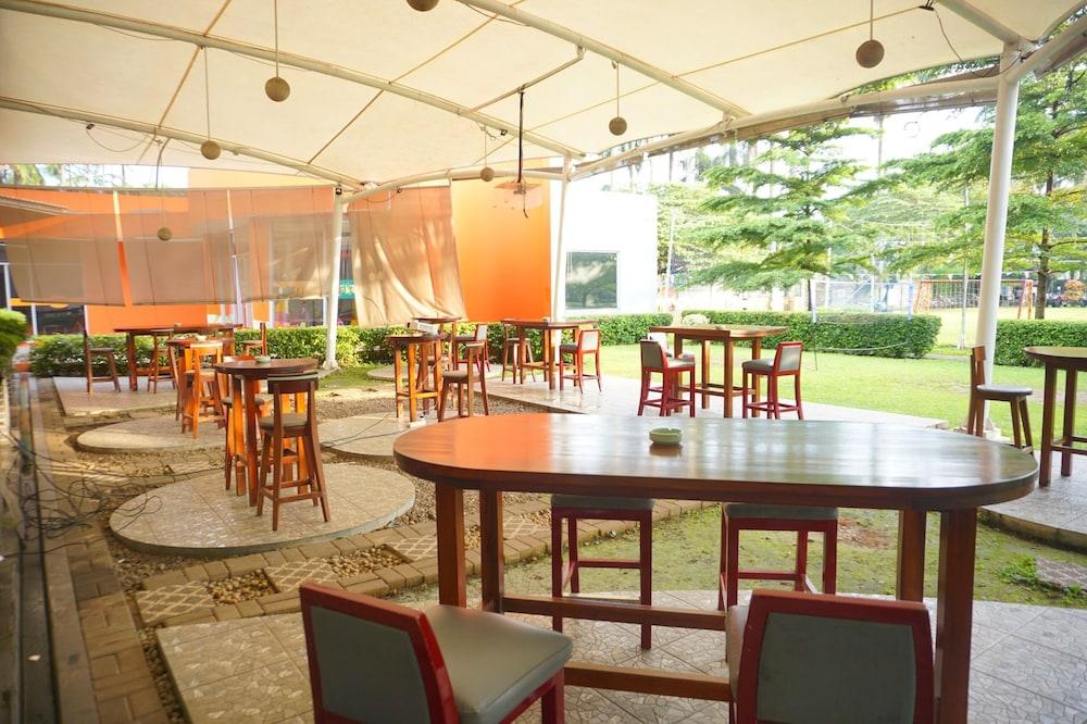 HARRIS Hotel Sentul City Bogor