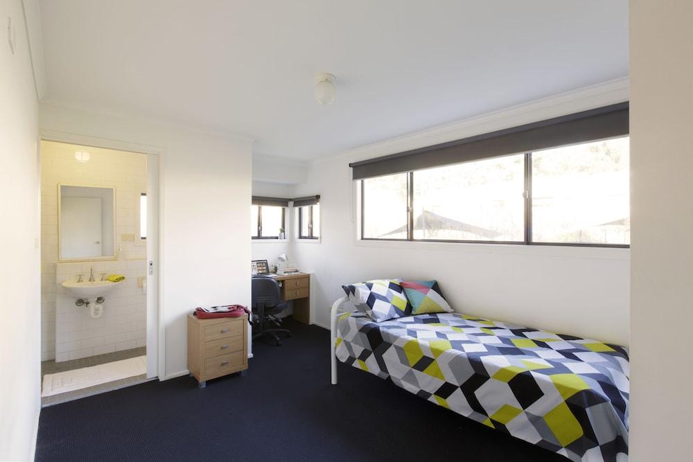 Macquarie University Village