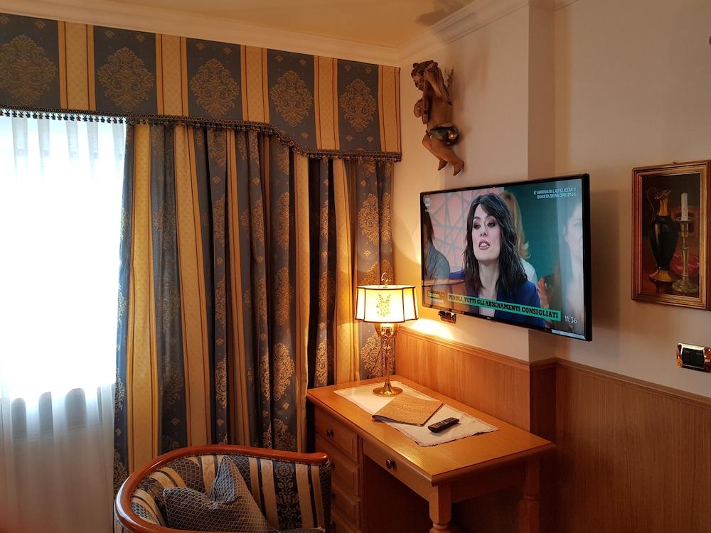 Villa Martha Vintage Hotel B&B