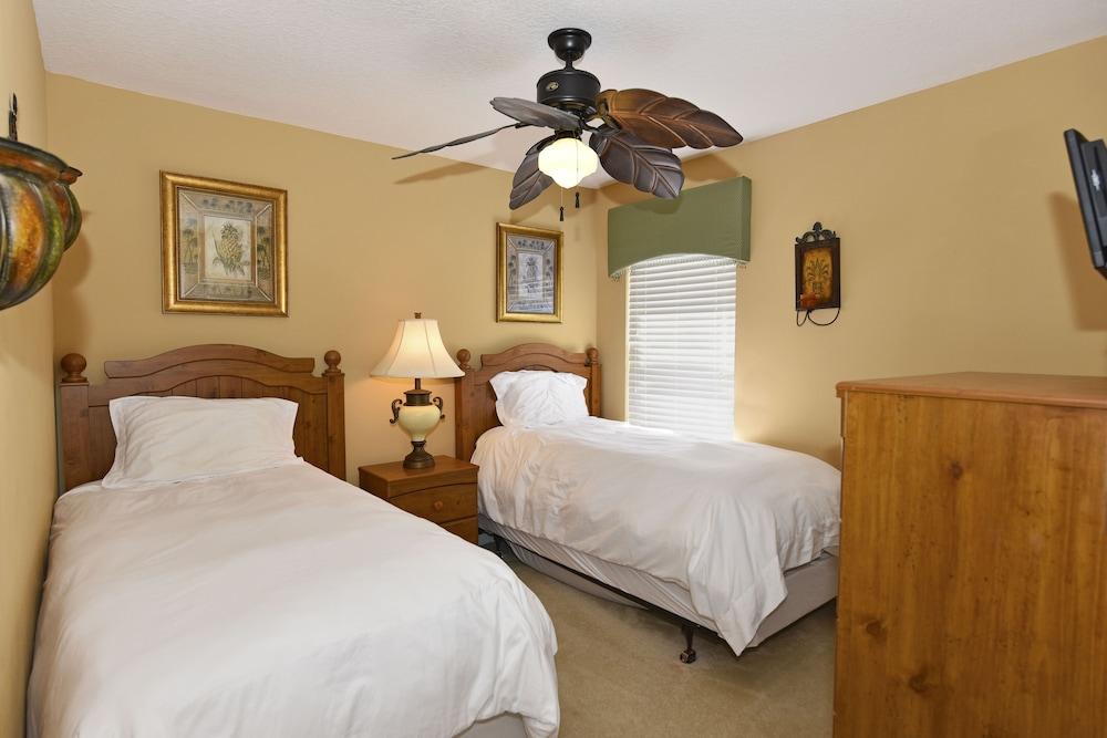 Emerald Island Disney Villa