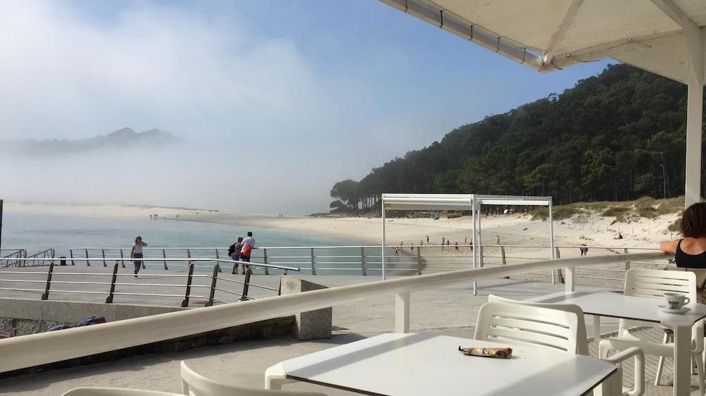Barn Loft With Tree top Views