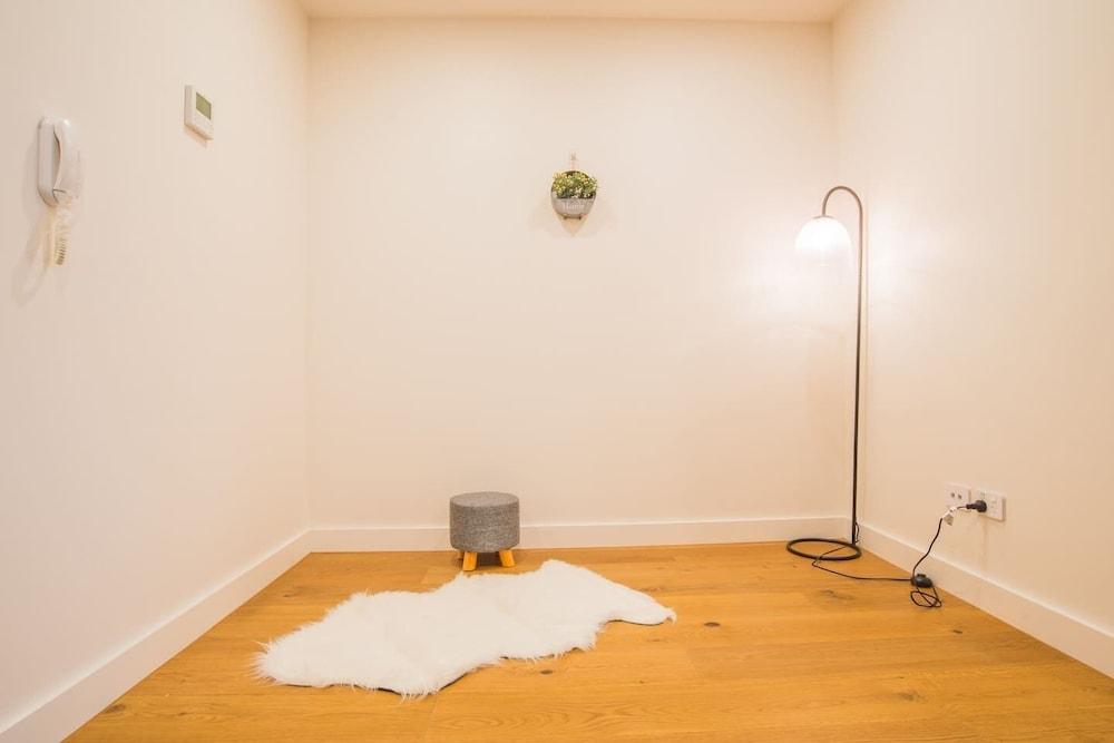 Serene Leichhardt 2bed2bath APT