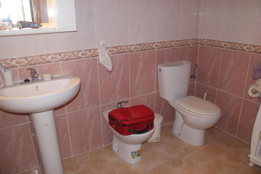 Sun at Will Rest Swimming and Superb Walks