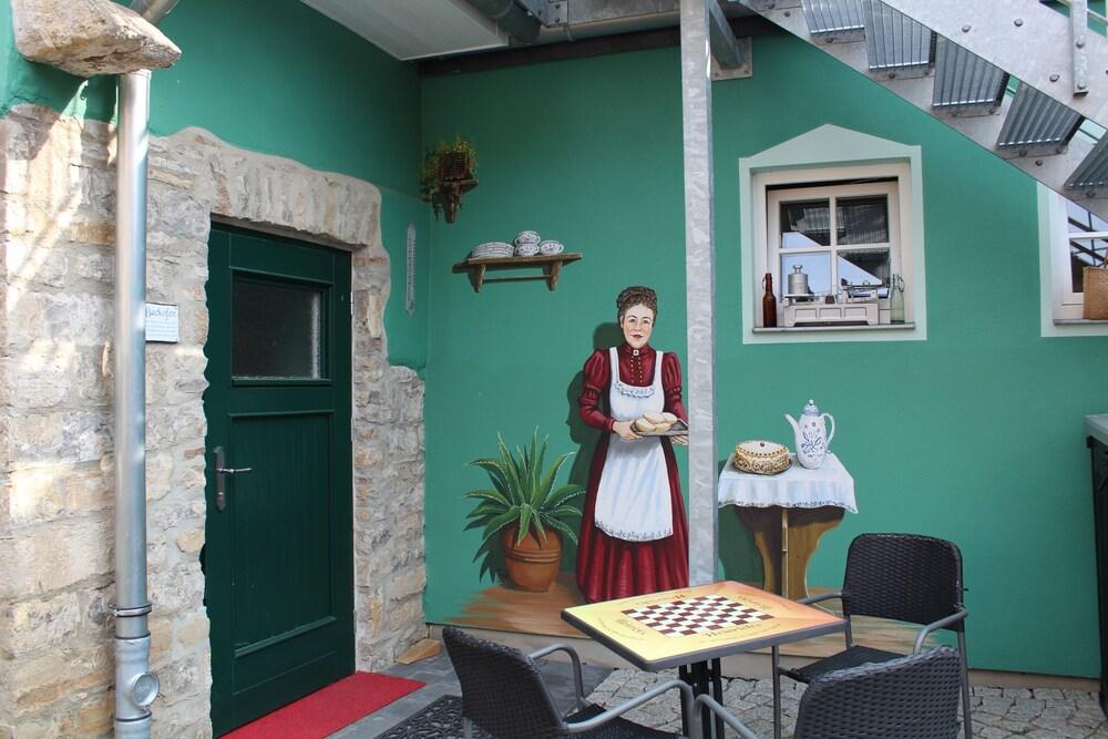 Heinrich's Pension mit Café-Witschaft