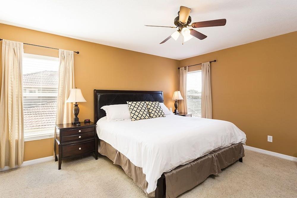 Watersong Pool Villa