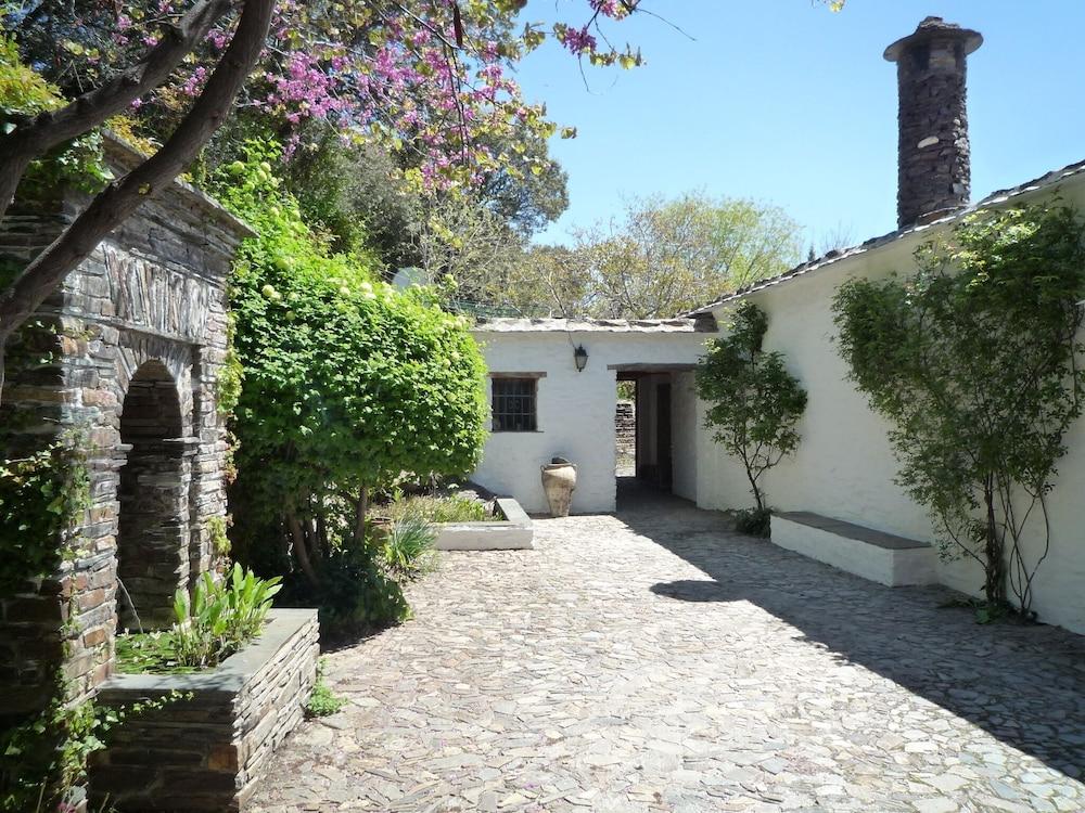 Small Complex With Pool in the Alpujarras, Granada