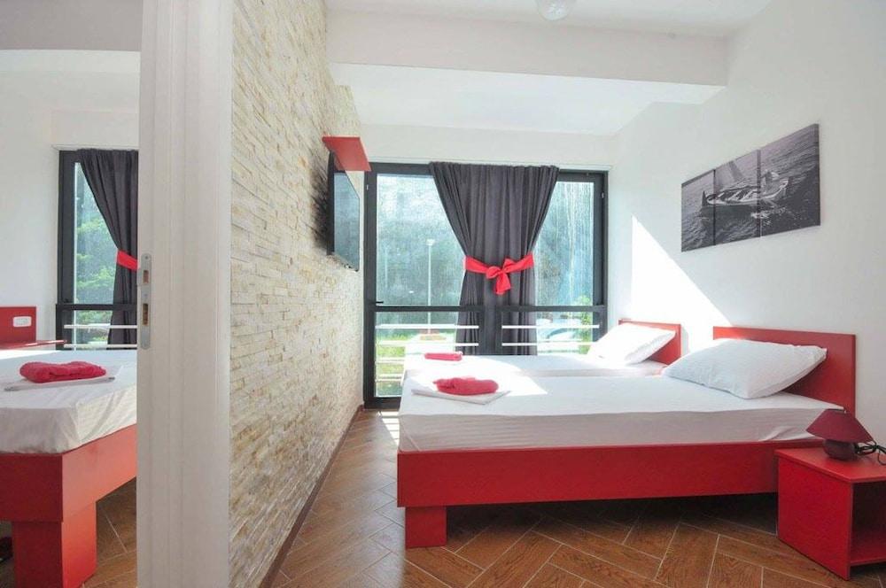 Apartments Jadranski Biser