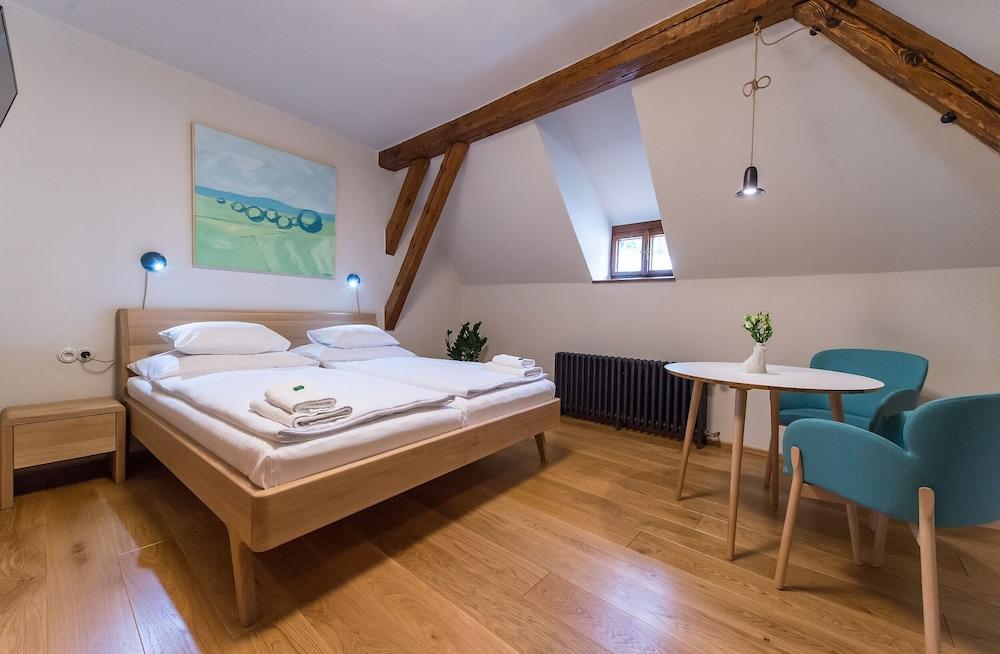 Pension Alt Straninger