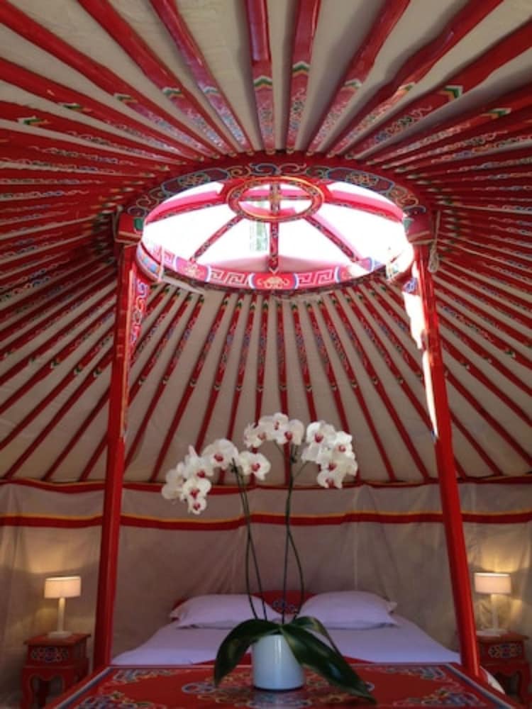 Yourte au Paradis