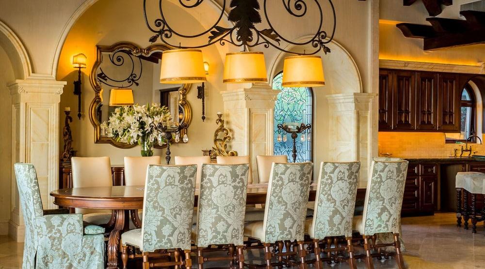 Luxury Holiday Villa near Main Attractions, San Jose del Cabo Villa 1019