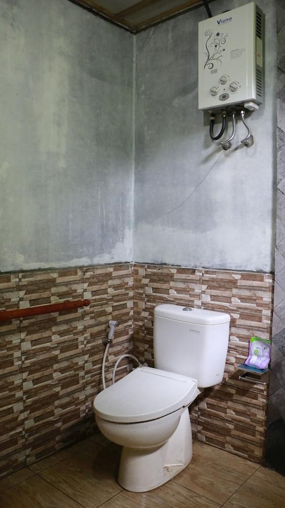 Homestay Junet - Hostel