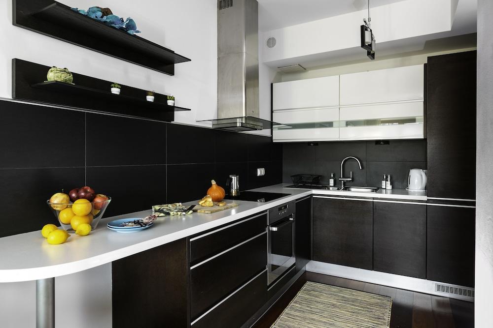 Otium Old Town Angel Plaza