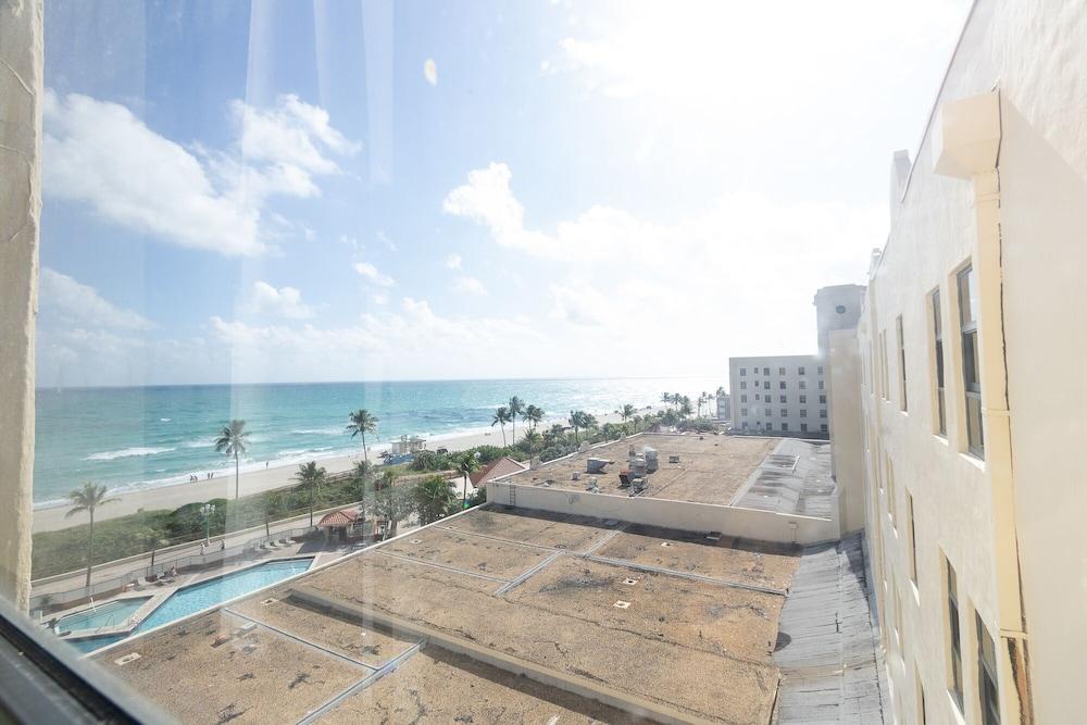 784 Ocean View Hollywood Beach