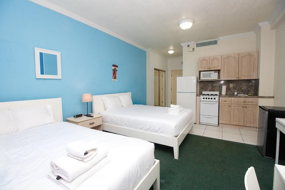 215 City View Hollywood Beach