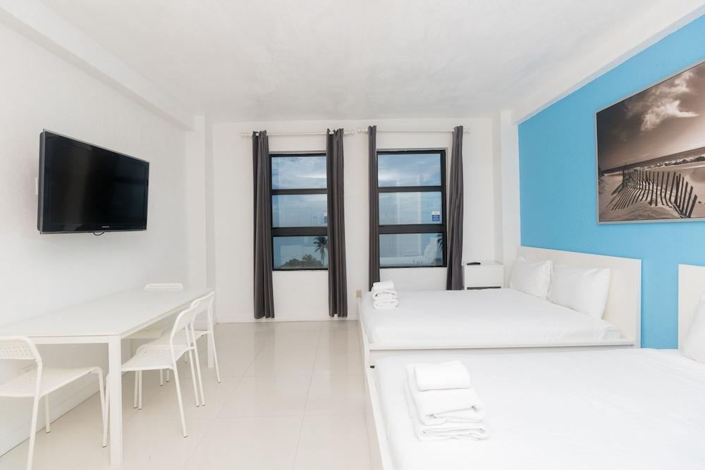 568 Studio Ocean View