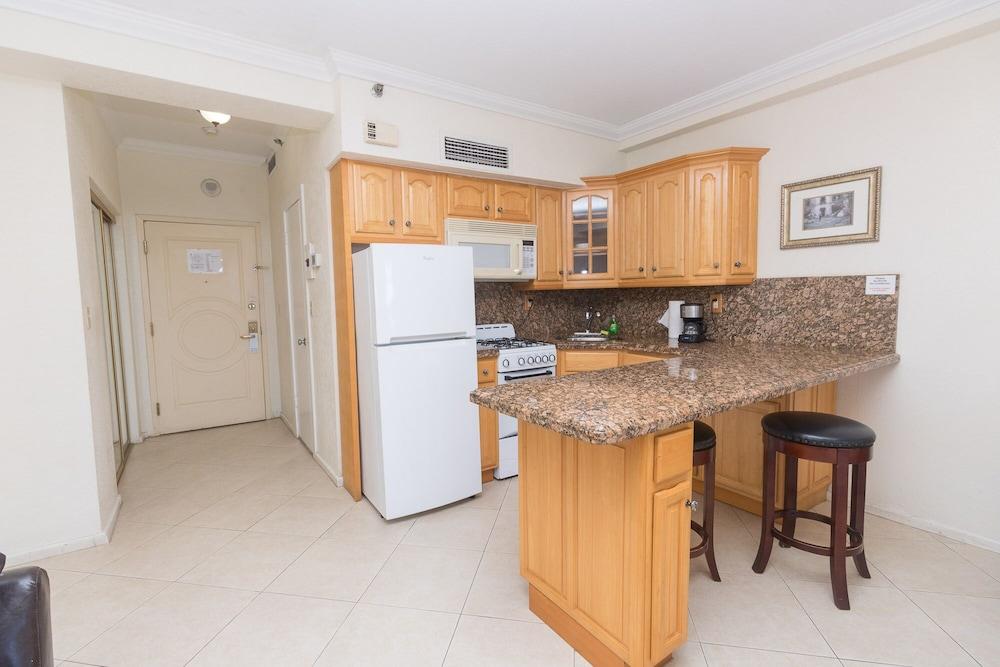 746 Ocean View Hollywood Beach Resort