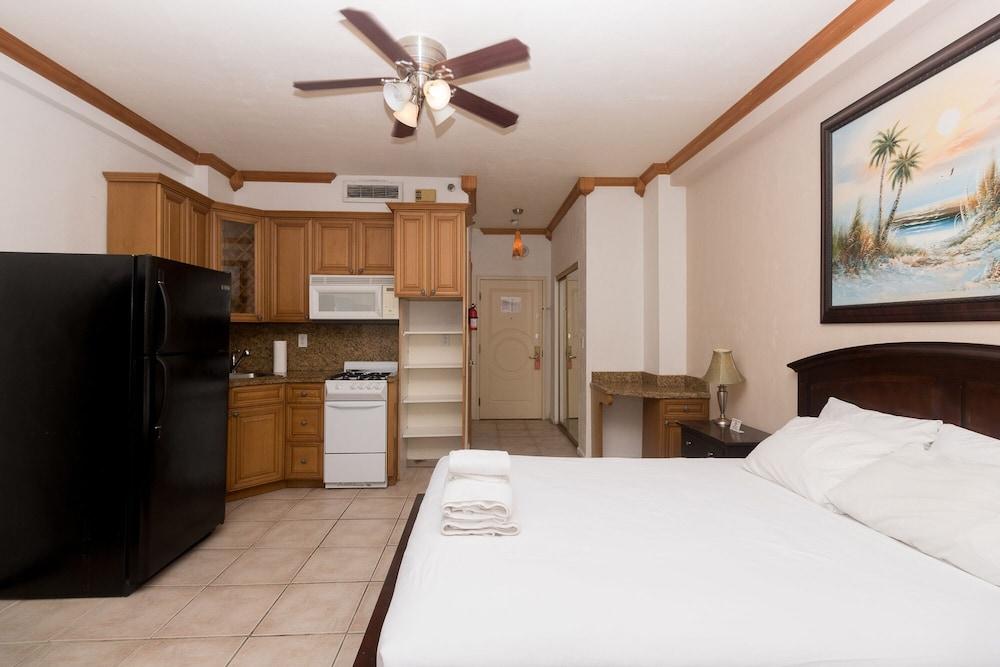 405 Ocean View Hollywood Beach