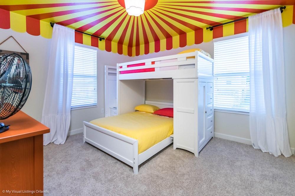 8 Bdrm Villa W Game Room and Cinema