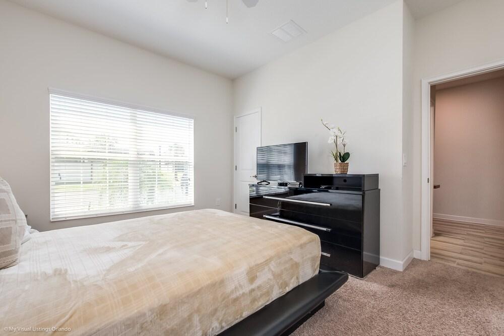 4bed 3Ba Champions Gate Pool Home