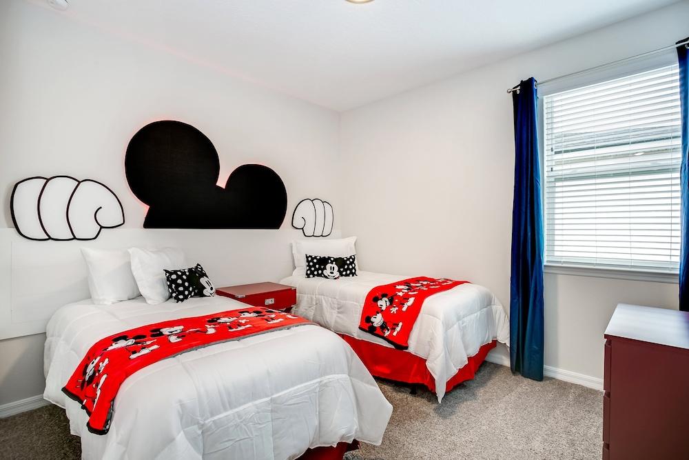 9 BD 6.5 BH With Pool, Spa and GR