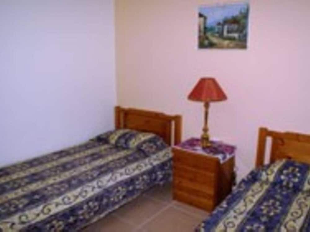 Ideal Place for Family Near the Beach With Garden