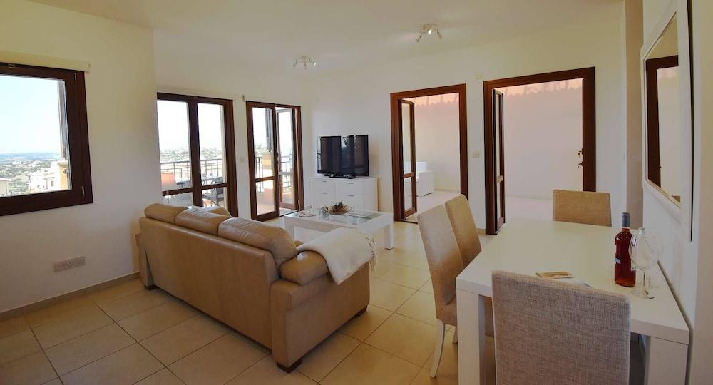 Apartment CC12 - Pyrgos