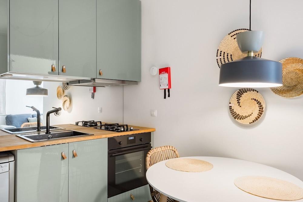 Mat001 · Bohemian Vibe at a Fresh Coastal Getaway