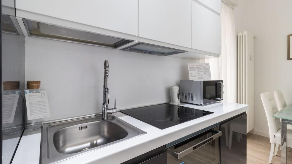 Italianway - Corso Genova 27 A