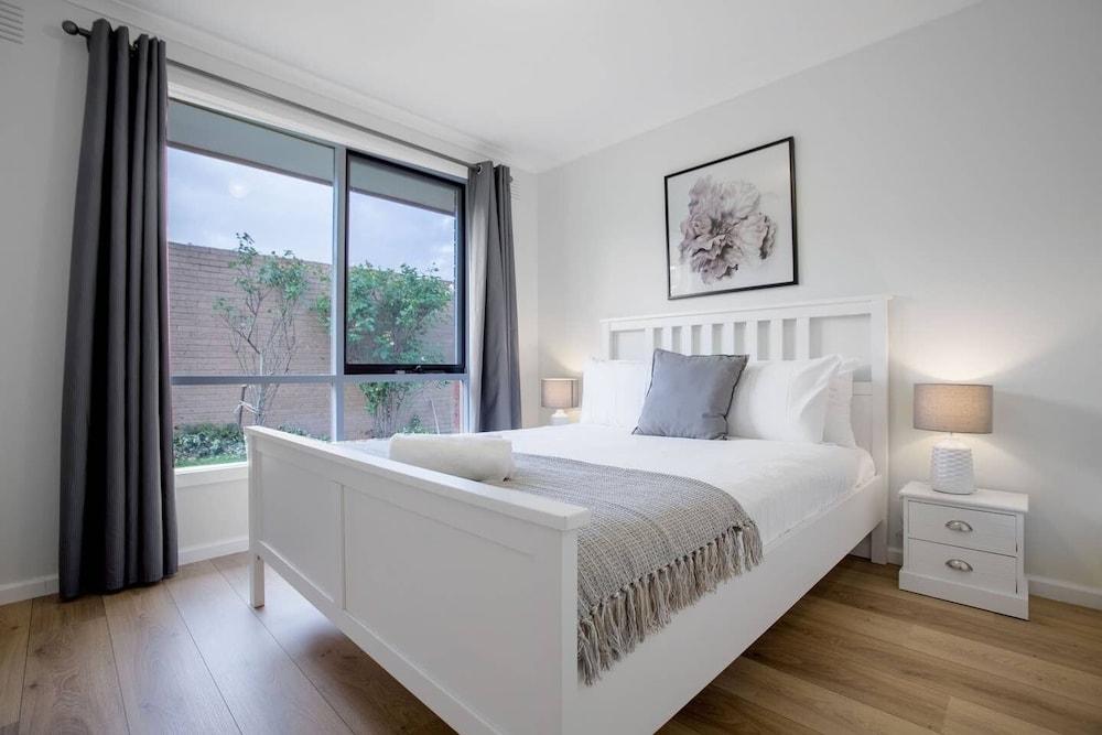 Quiet & Peaceful 3bed2bath Home @keilor Downs