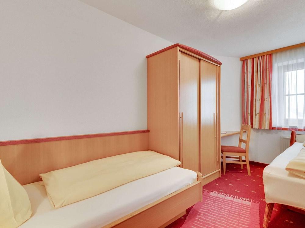 Quaint Apartment in Hainzenberg near Horbergbahn