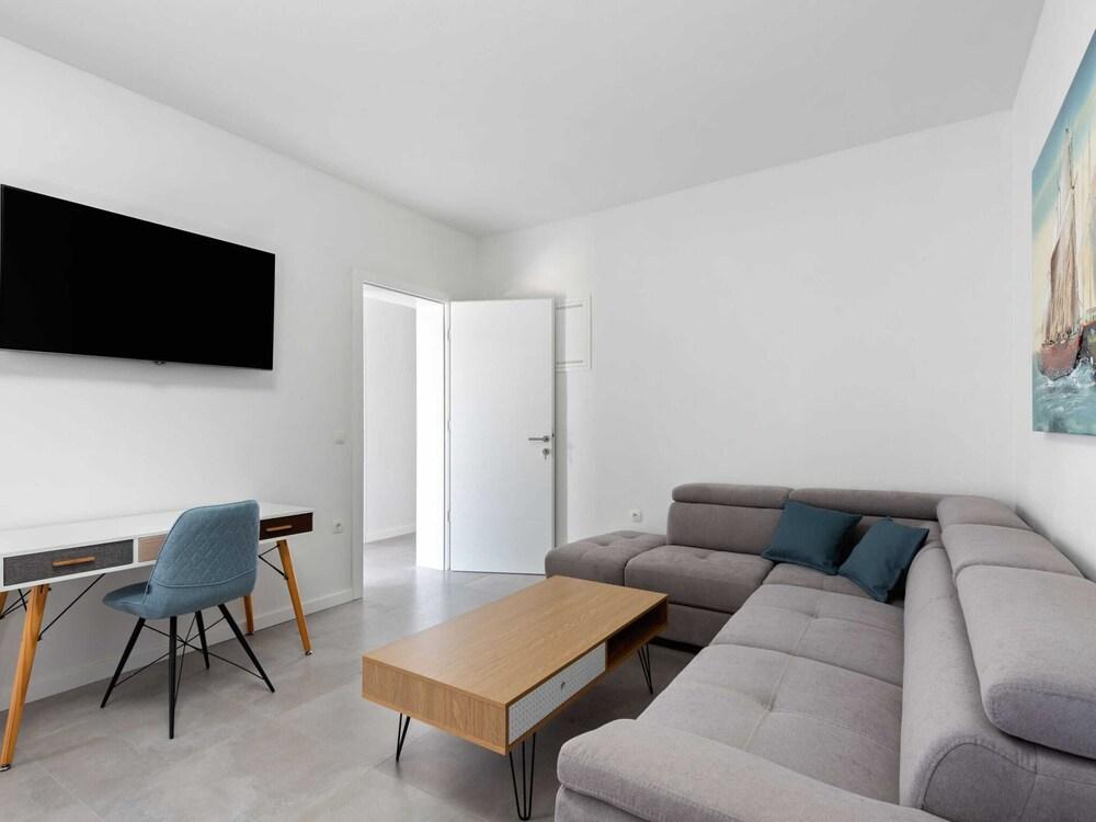 Holiday Home on Vir With Pool & Wellness