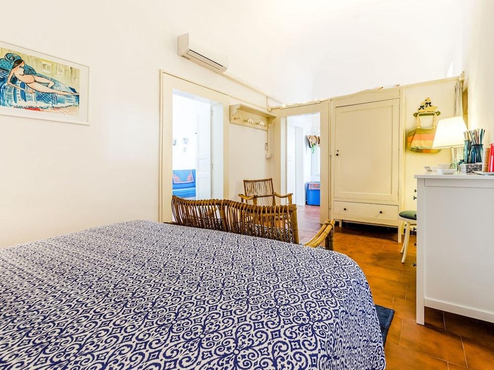 Holiday Home in Santa Tecla Near Etna Beach