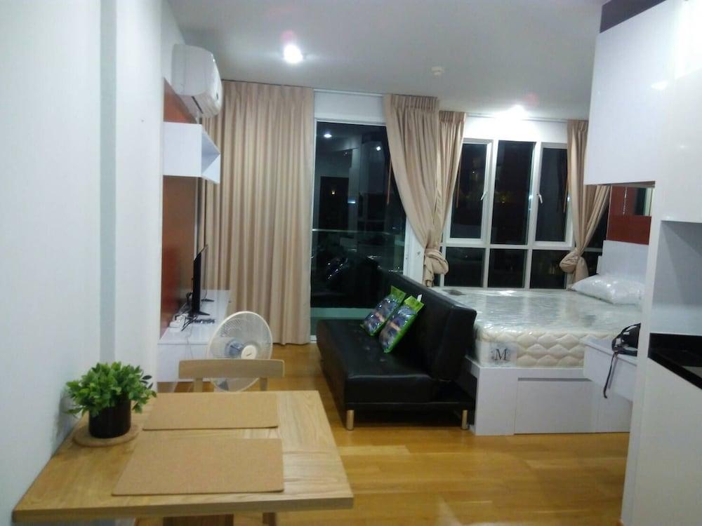 Baan View Viman Condominium 416 by Montri C