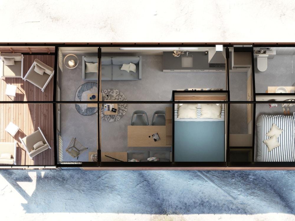 Comfortable Lodge With Hammock, Near the Beach