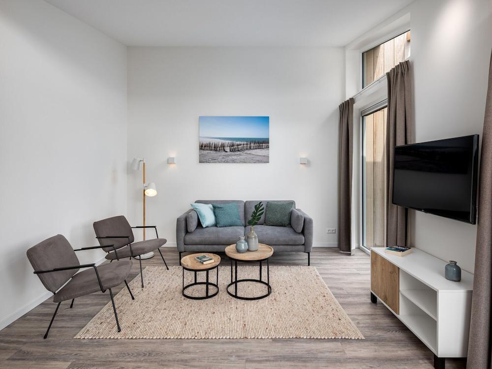 Zeeland Escape w/ Garden