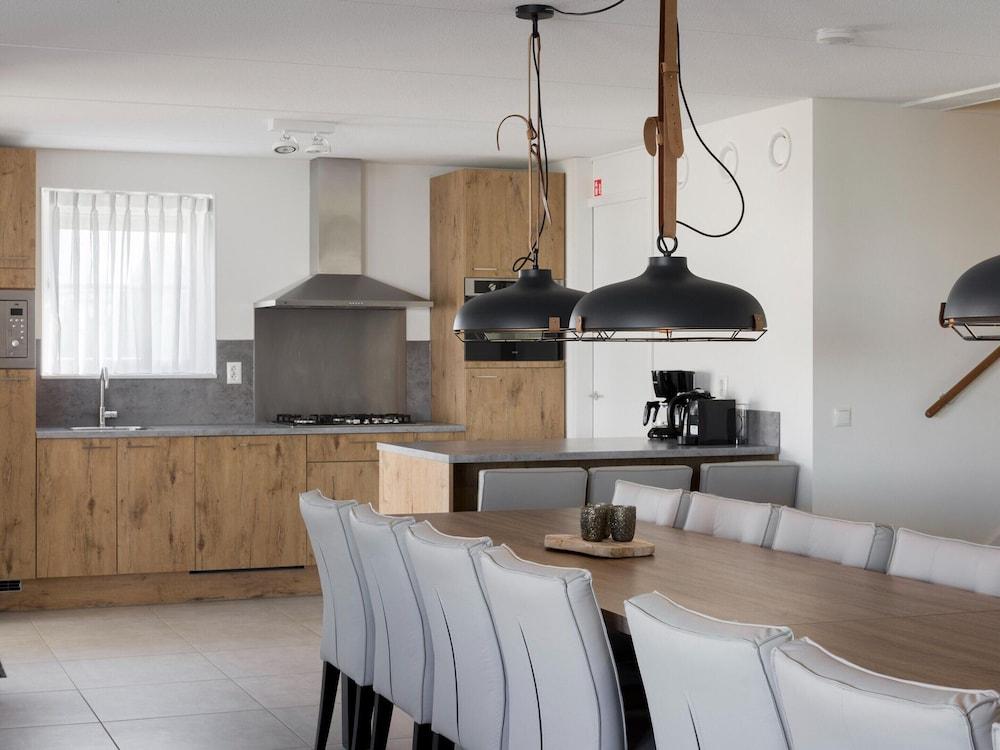 Villa in Nieuwvliet-bad Near the Beach