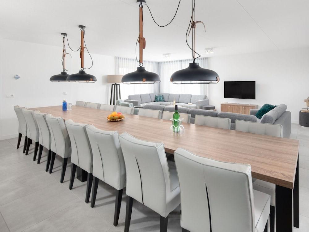 Villa in Nieuwvliet-bad Near the Beach