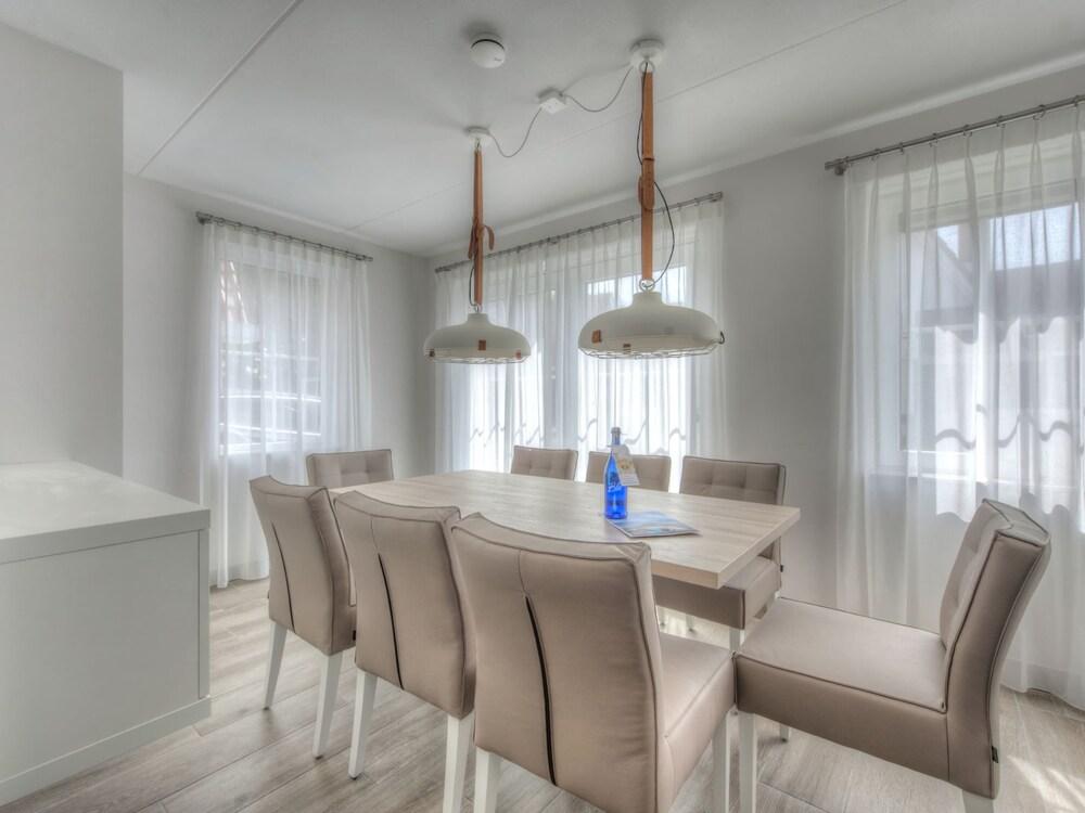 Sunny Zeeland Getaway