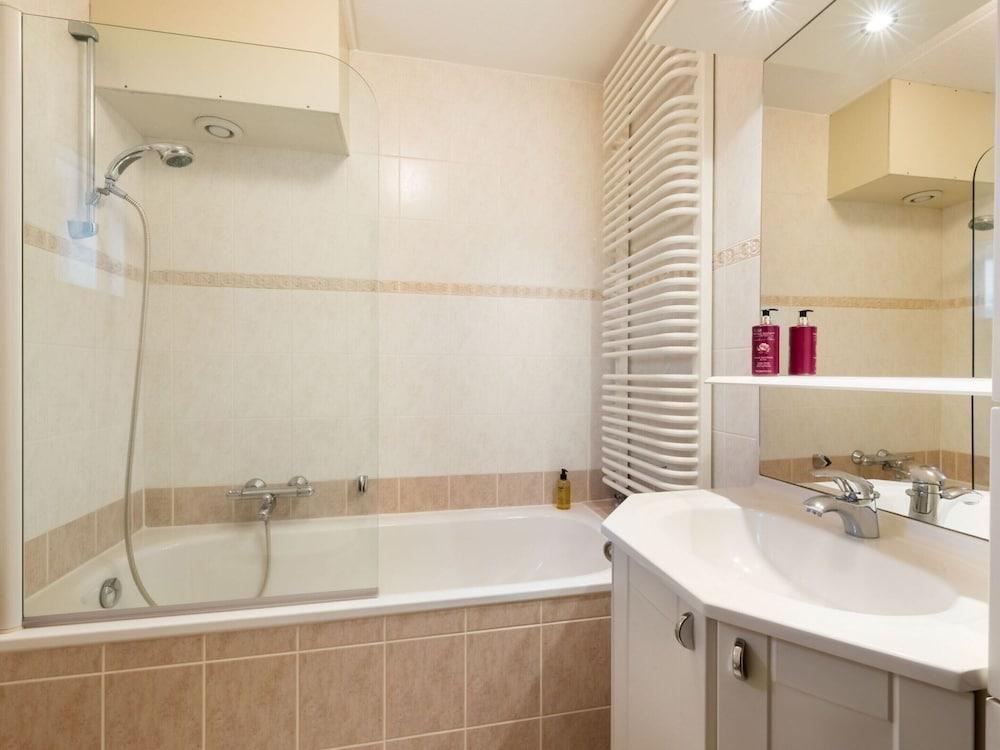 Charming Home w/ Garden