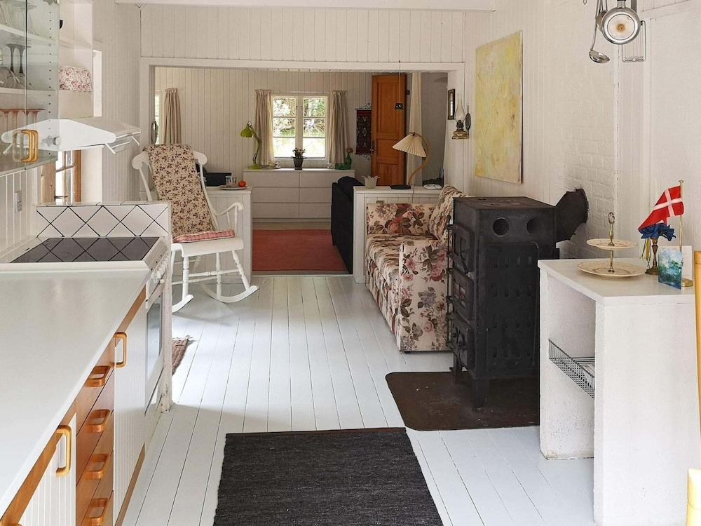 6 Person Holiday Home in Rodby-by Traum