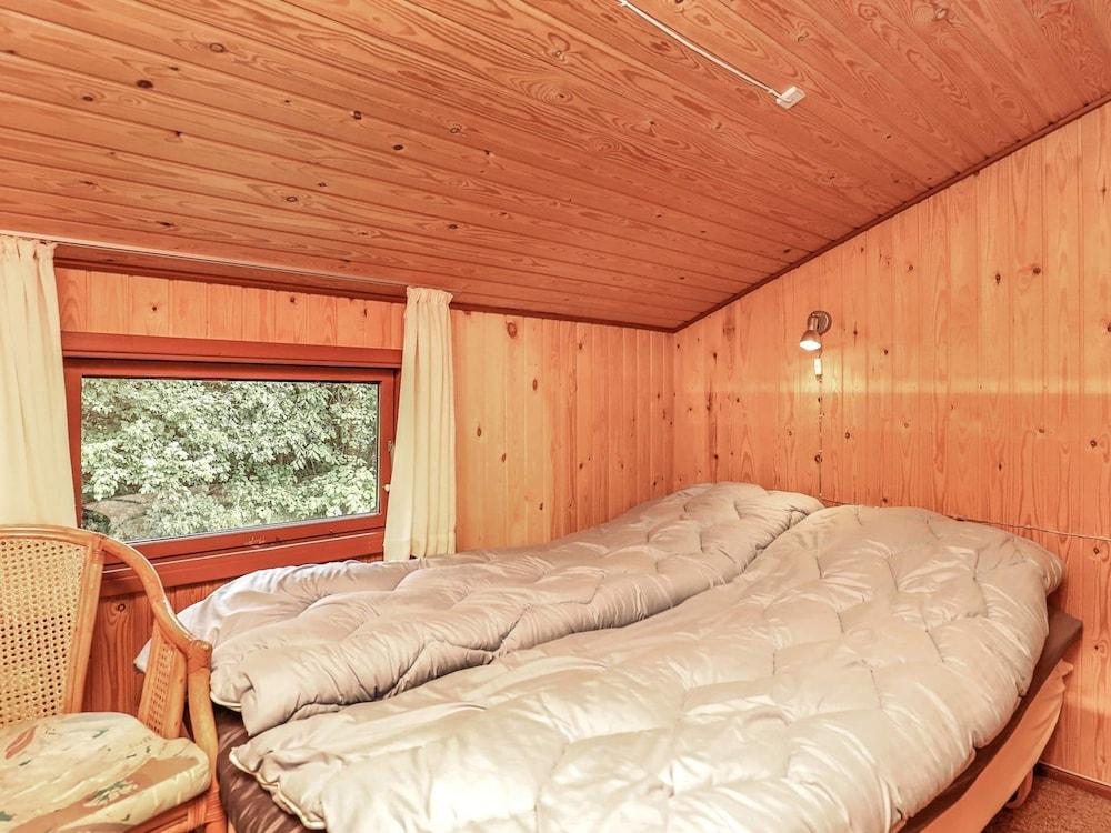 Spacious Holiday Home In Struer near Ocean