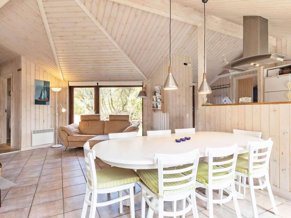 8 Person Holiday Home in Fjerritslev-by Traum